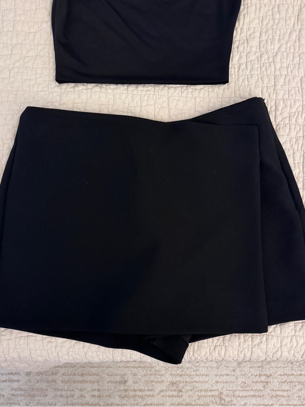 Zara solid black skort - Picture 3 of 4